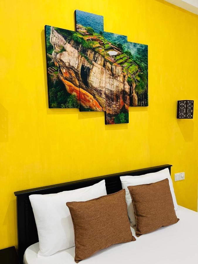 Funwhales Rest House Negombo Eksteriør billede
